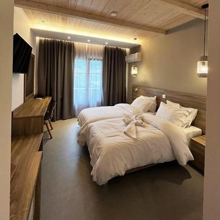 Paradise Hotel Самос Екстериор снимка