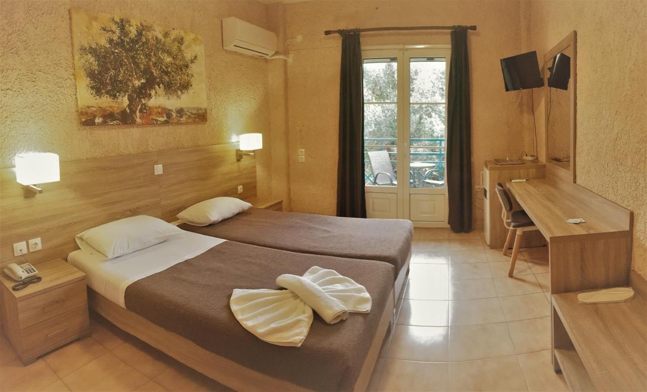 Paradise Hotel Самос Екстериор снимка
