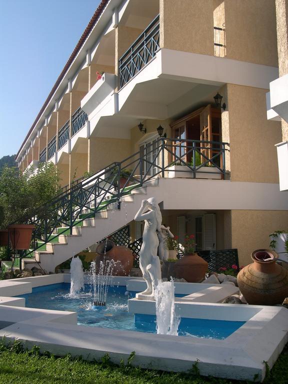 Paradise Hotel Самос Екстериор снимка