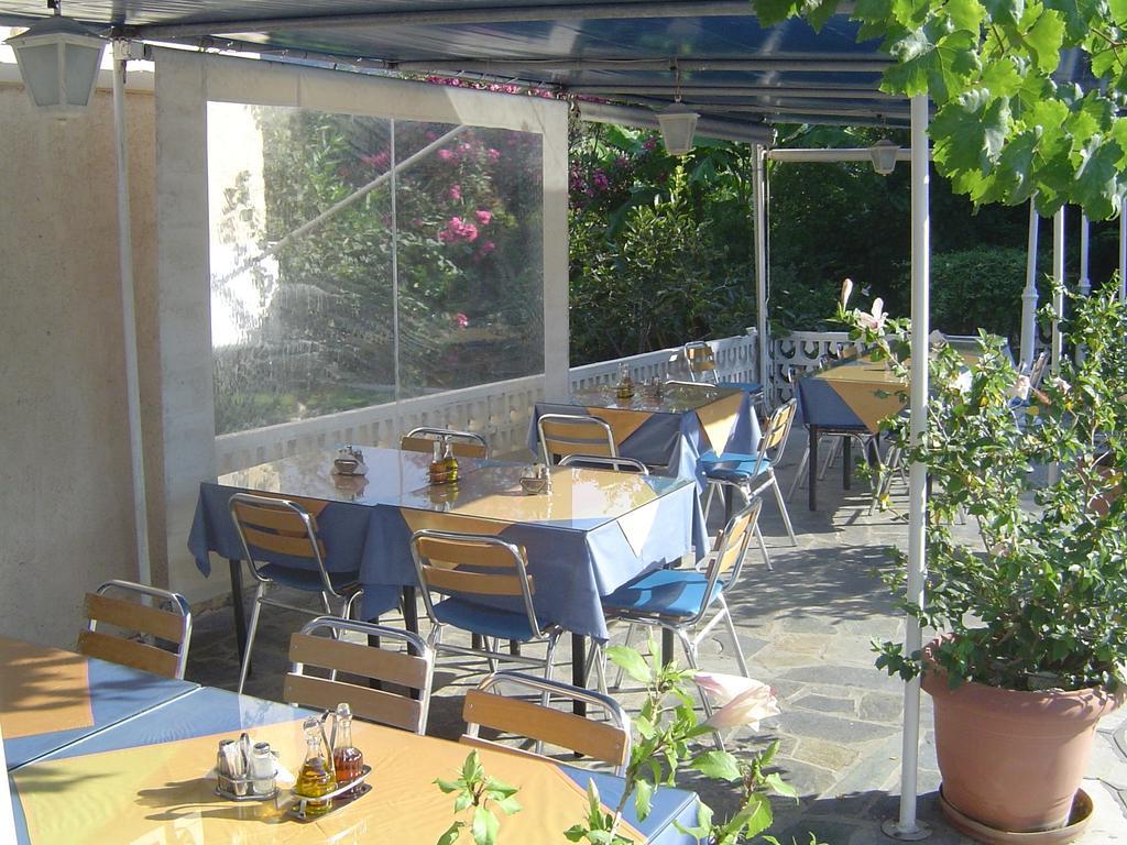 Paradise Hotel Самос Екстериор снимка