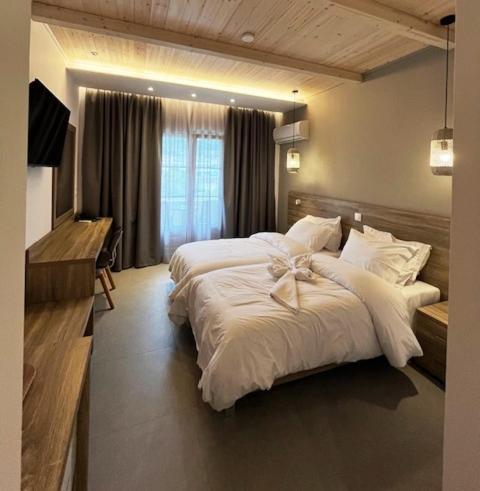 Paradise Hotel Самос Екстериор снимка