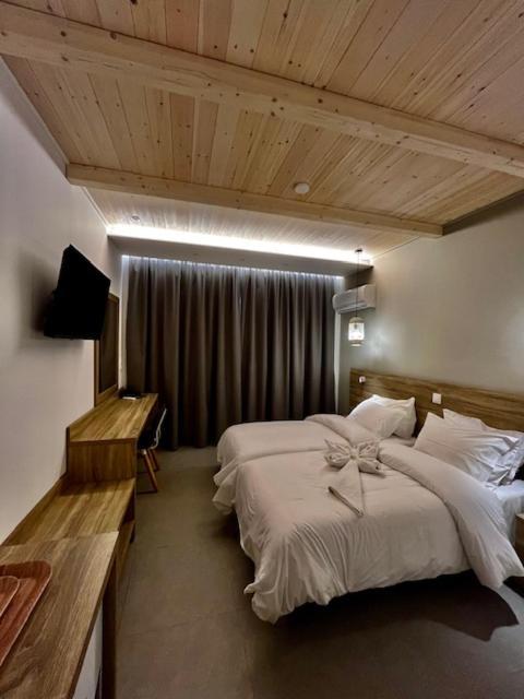Paradise Hotel Самос Екстериор снимка