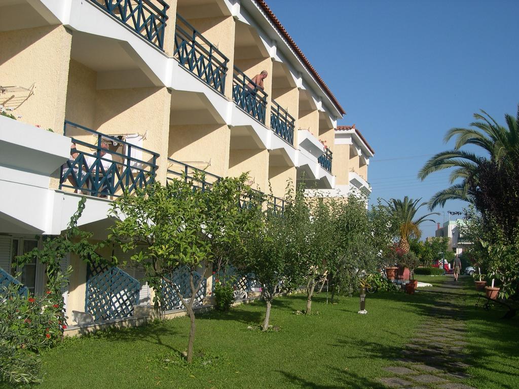 Paradise Hotel Самос Стая снимка