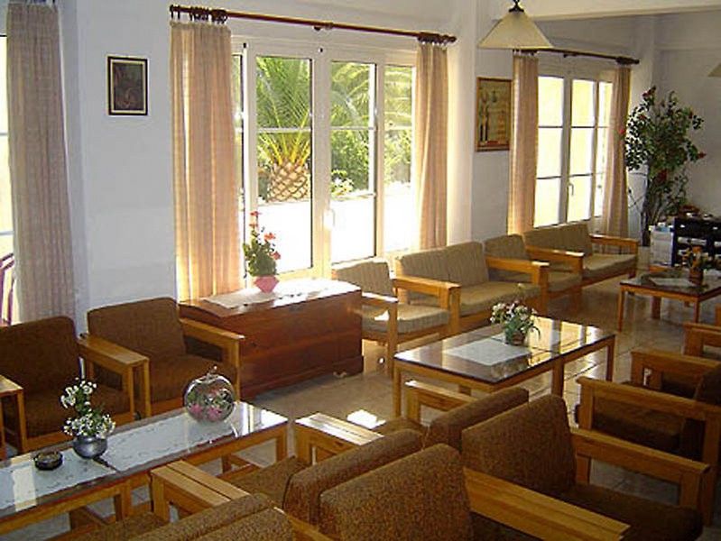 Paradise Hotel Самос Ресторант снимка