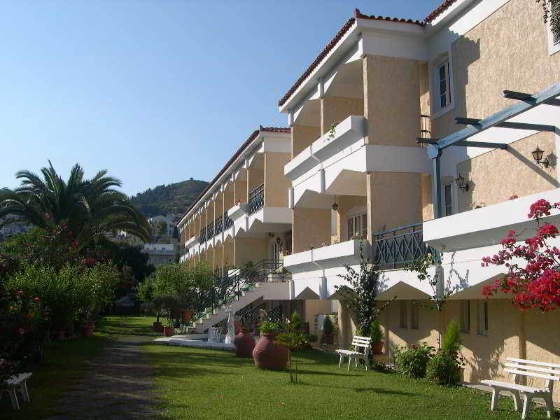 Paradise Hotel Самос Екстериор снимка